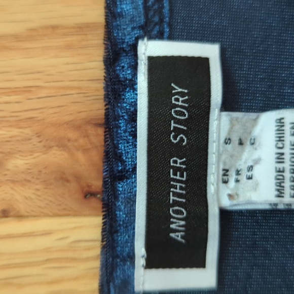 Another_Story. Women's Navy Blue Velvet Dress. Size Small. - Picture 3 of 8